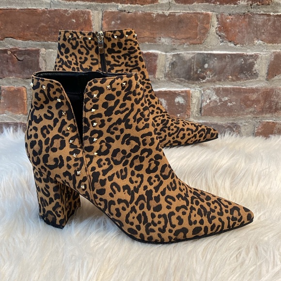 Marc Fisher Client Leopard Print Suede Booties, Size 10M - Picture 3 of 16